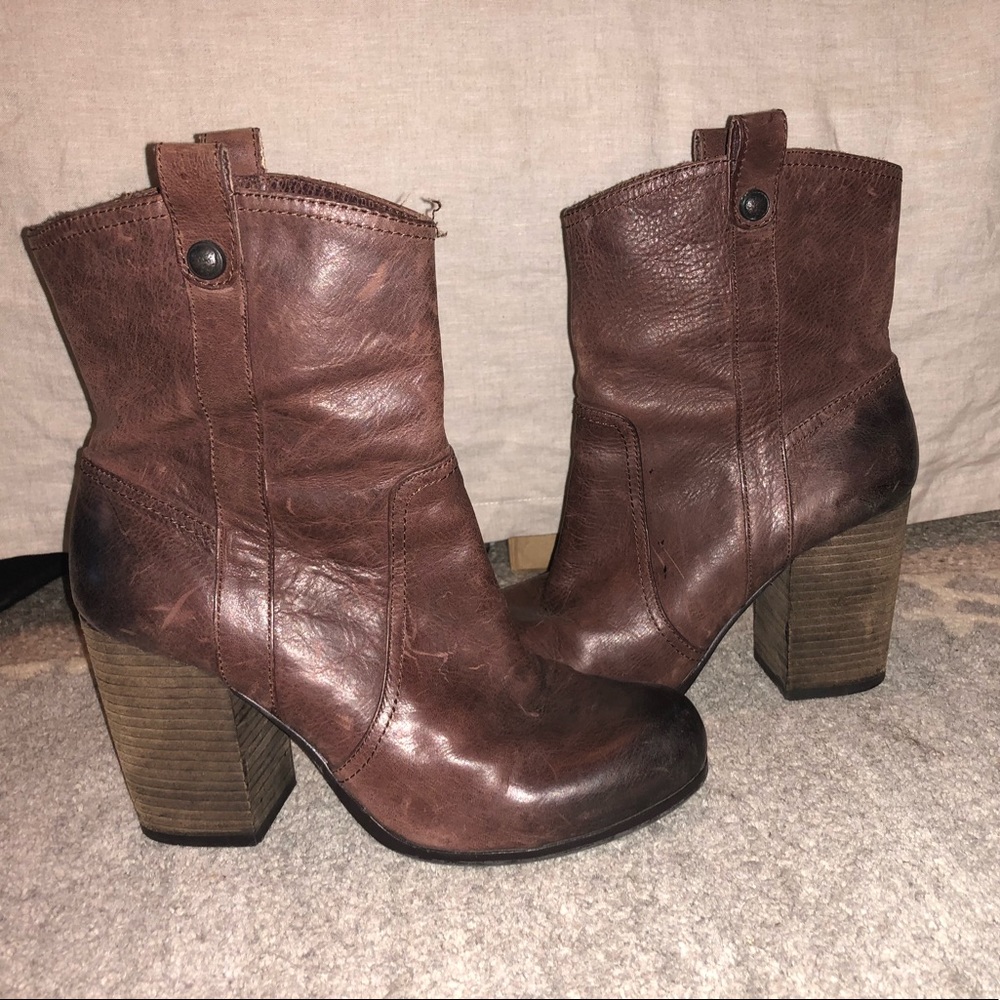 Vince Camuto Booties 🌟